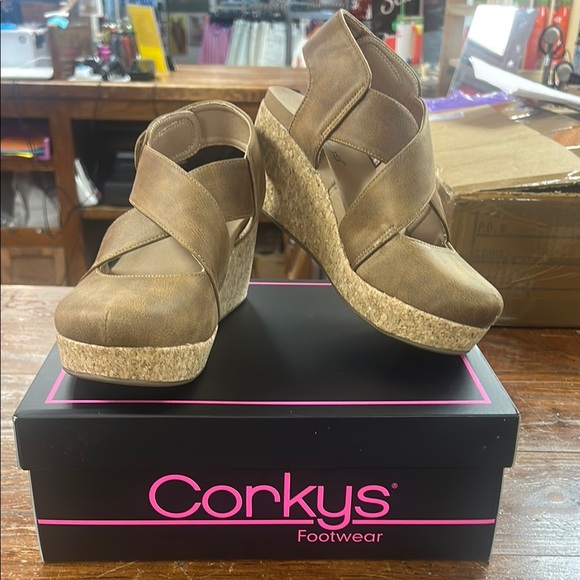 Tan Case Closed Wedge - Corkys - Picture 1 of 4